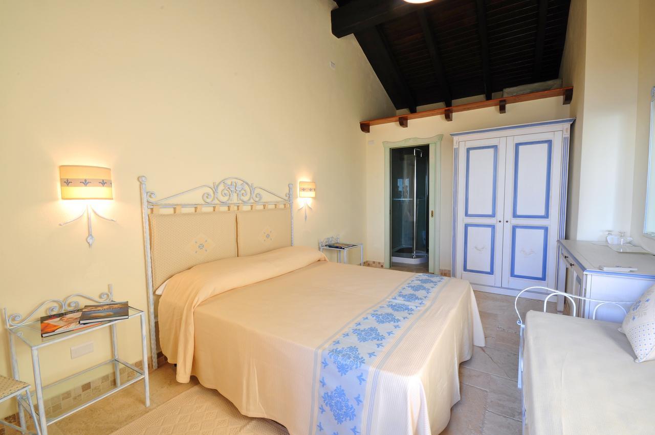 Hotel Corsaro Nero Portu Maga Екстер'єр фото